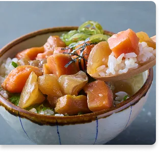贅沢サーモンと平目の海鮮漬け丼
